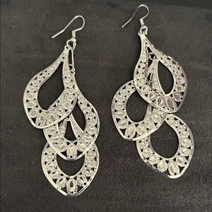 Source Unknown Silver Filigree Layered Teardrop Dangle Earrings